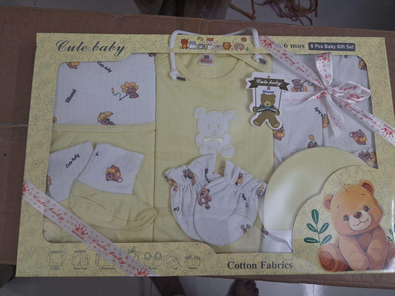 Newborn Baby Gift Set – Baby Clothes & Accessories with Gift Box, 8 & 10 Pieces - Image 3